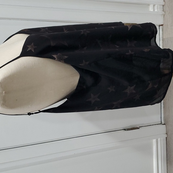 Lord & Taylor Black Star Tank Cami Top Large - Picture 2 of 3